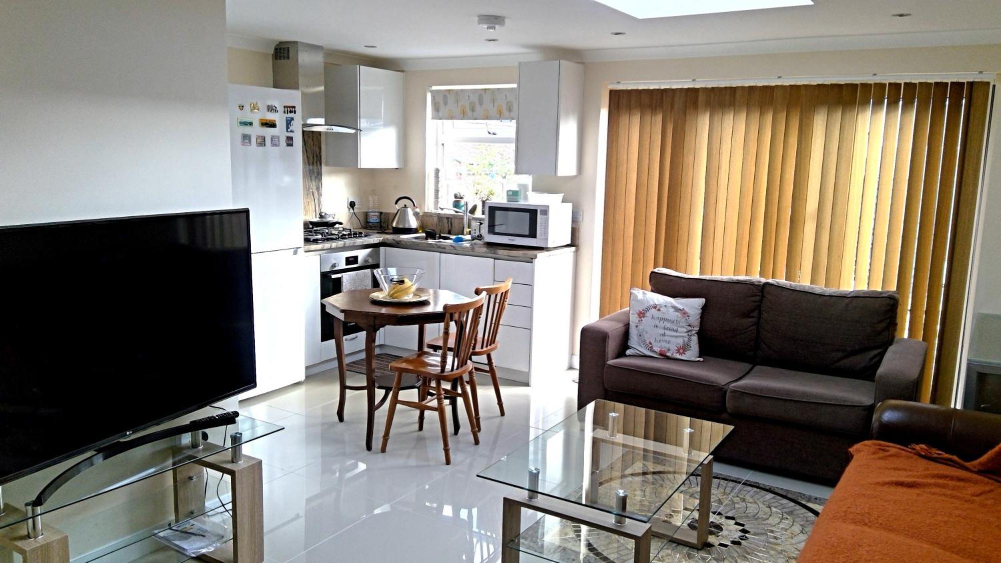 Luxury London Ensuite Double Room, Park Free, Tram-Train! Mitcham Ngoại thất bức ảnh