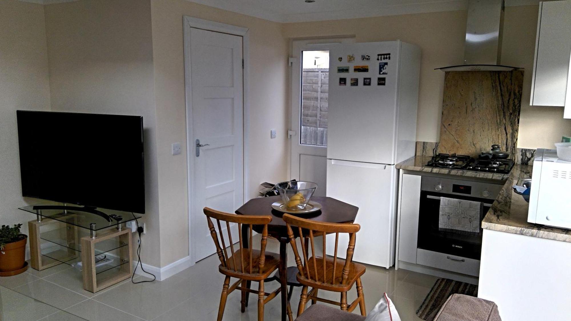 Luxury London Ensuite Double Room, Park Free, Tram-Train! Mitcham Ngoại thất bức ảnh